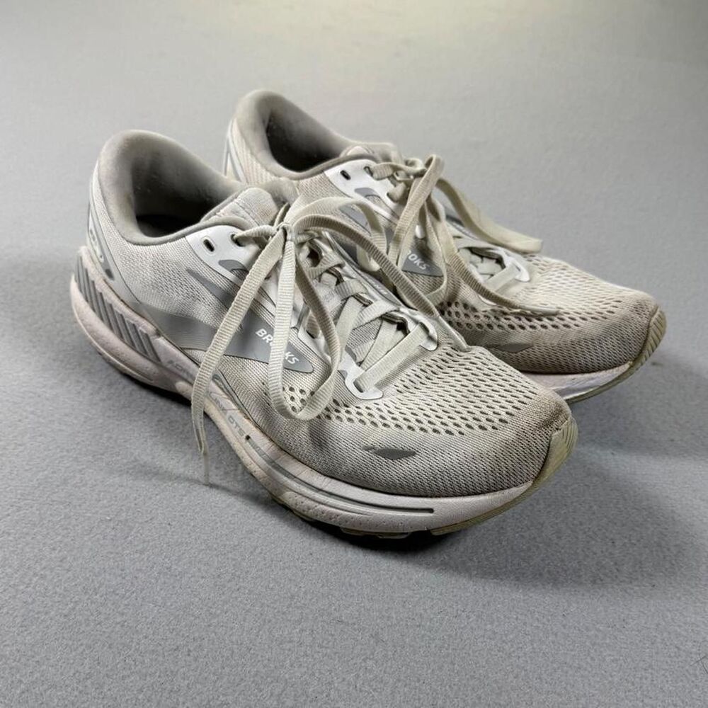 Brooks Women's White Trainers